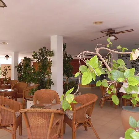 Hotell Ecoavenida 2*